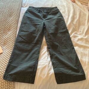 Loft size 4 wide leg dark army green cropped pants